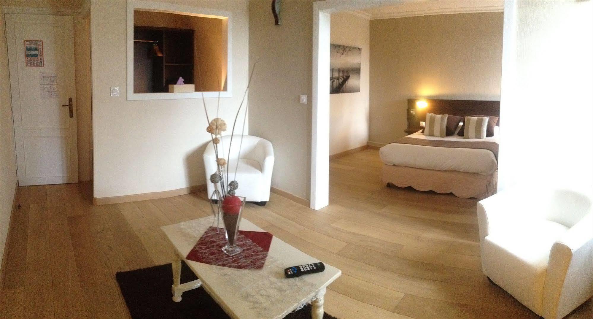 Hotel Restaurant De La Marne 潘波勒 外观 照片